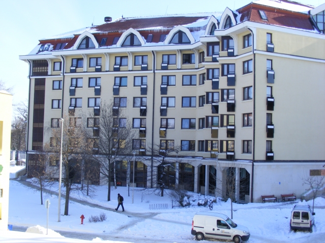Kossuth Lajos Koli Deb Iii épület